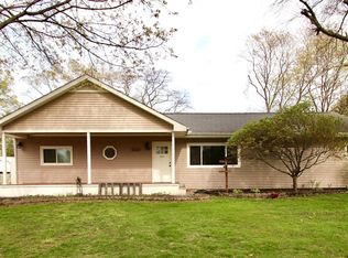 6160 Sunnydale Rd, Clarkston, MI 48346