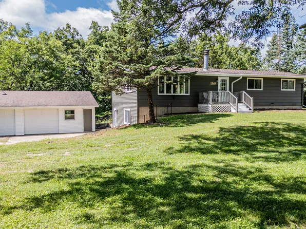 13849 Lovers Lane Rd, Princeton, IL 61356
