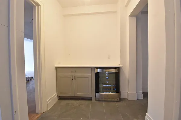 Rented by (Legacy) NY Quality Living Uptown | media 9