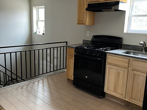 5th image of 22 W Haines St APT 3