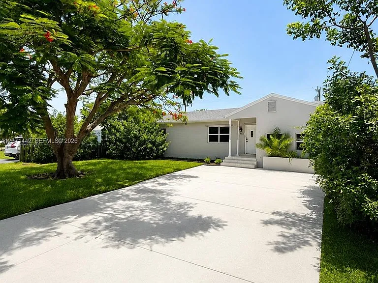 1508 Funston St — Photo 22