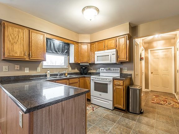 2nd image of 4034 Deerchase Dr