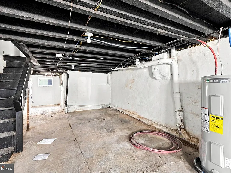 2435 Fitzgerald St — Photo 18