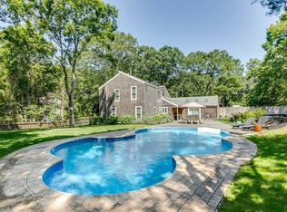 1206 Middle Line Hwy, Sag Harbor, NY 11963
