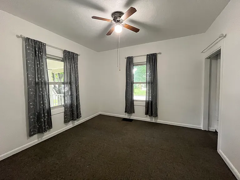 1142 N Minnesota Ave — Photo 14