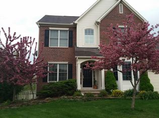 235 Trail Ct, Newark, OH 43055