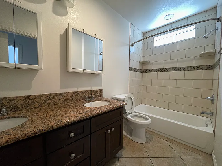 3435 S Catalina St #3 — Photo 6