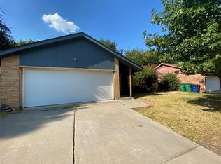 6533 Meadowview Ln, Watauga, TX 76148