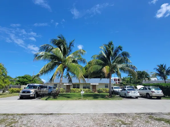 3762 Patio Court, Lake Worth, FL 33461