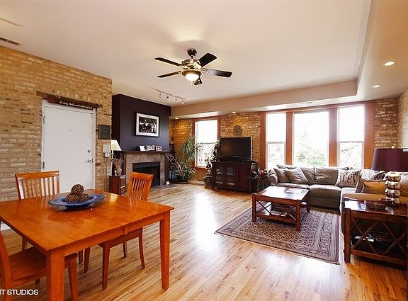 5th image of 2709 W Schubert Ave #2D