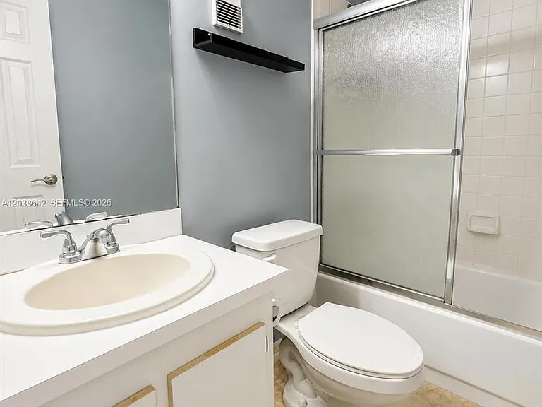5476 Gate Lake Rd #5476 — Photo 11