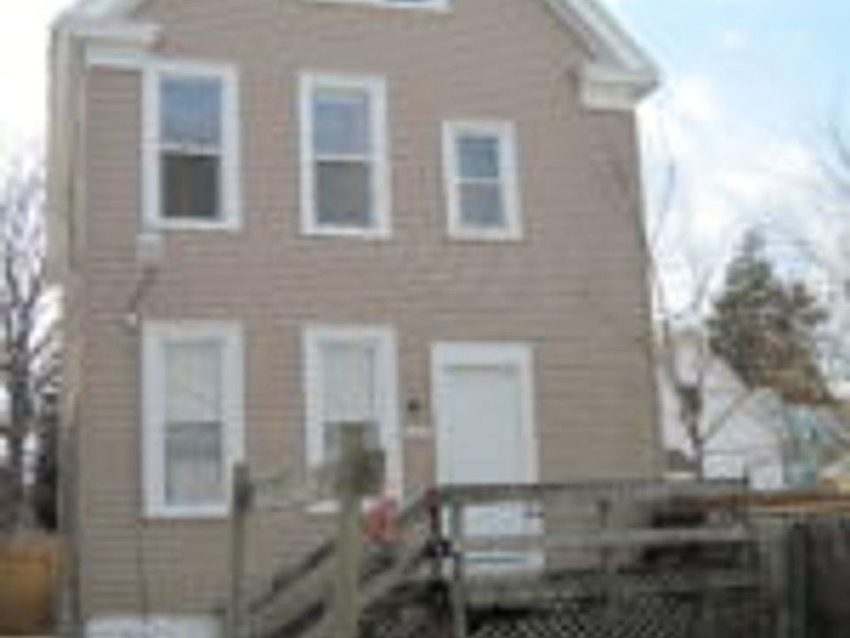 1st image of 2727A N Pierce St