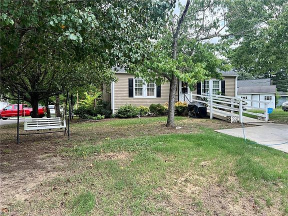 2nd image of 708 Piedmont Way