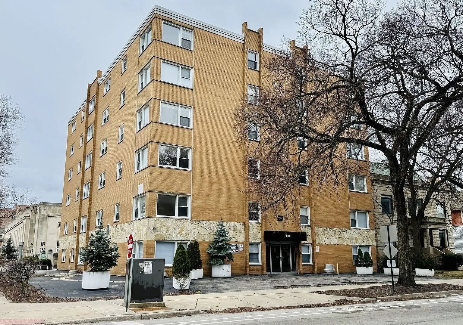 1100 Church — Photo 1