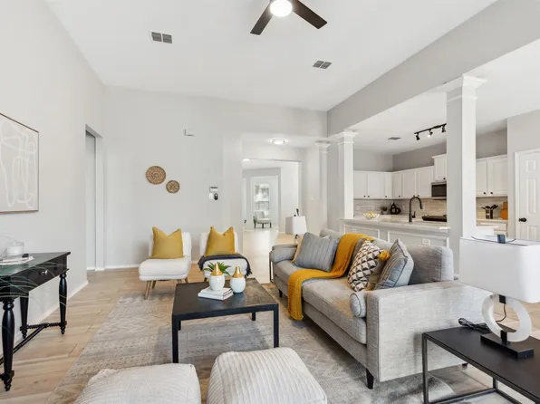 708 Lake Grove Dr, Little Elm, TX 75068