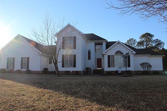 1st image of 35 James Madison Ct