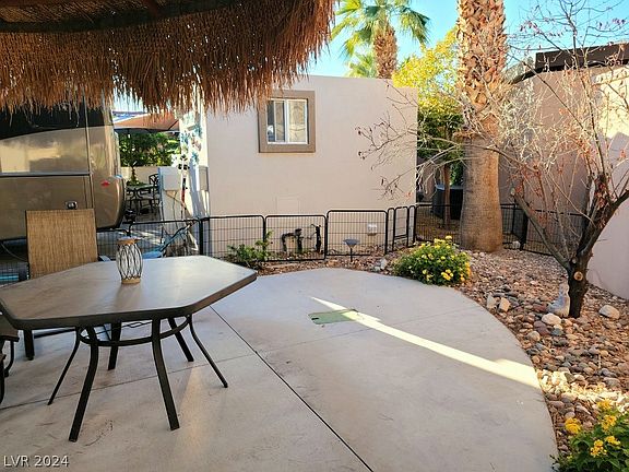 4th image of 8175 Arville St #364