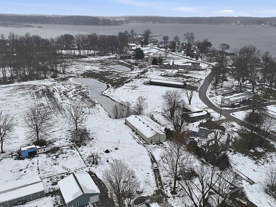 1st image of W 744 N