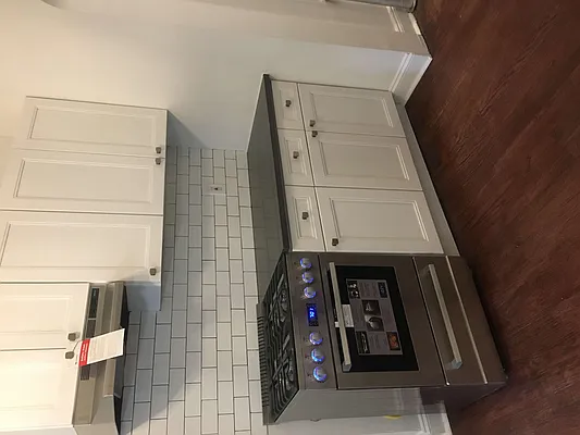 Rented by Compass | media 23