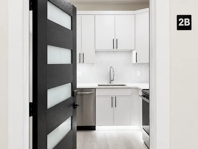 60 Exeter Rd #2B — Photo 2