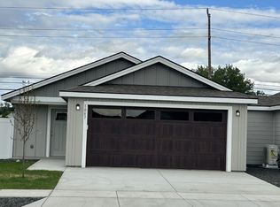 1184 NE 11th St, Hermiston, OR 97838