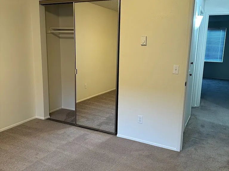 Fairmont Terrace — Photo 12