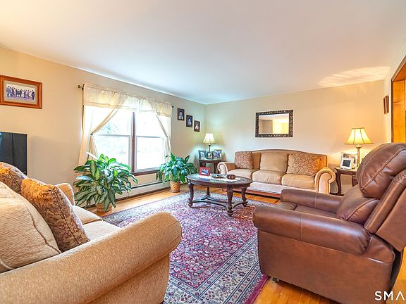 3rd image of 68 Roarke Road