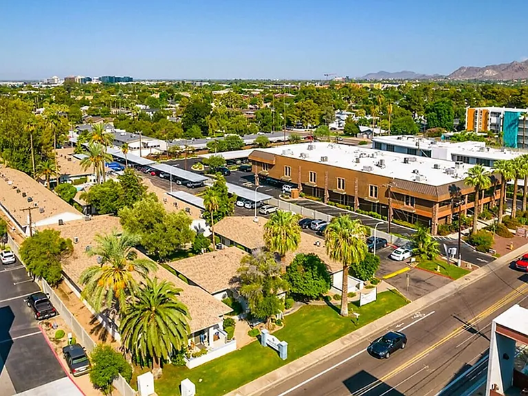 Escondido Apartments — Photo 21
