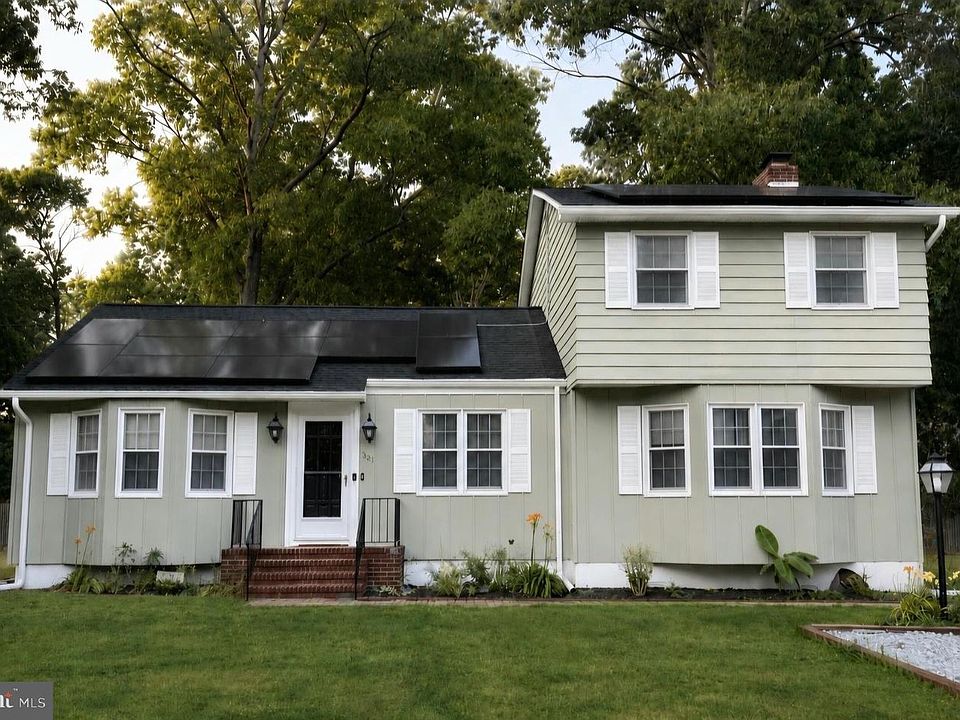 1st image of 1336 Garry Ave