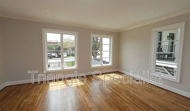 2018 Smallwood Dr #A — Photo 4