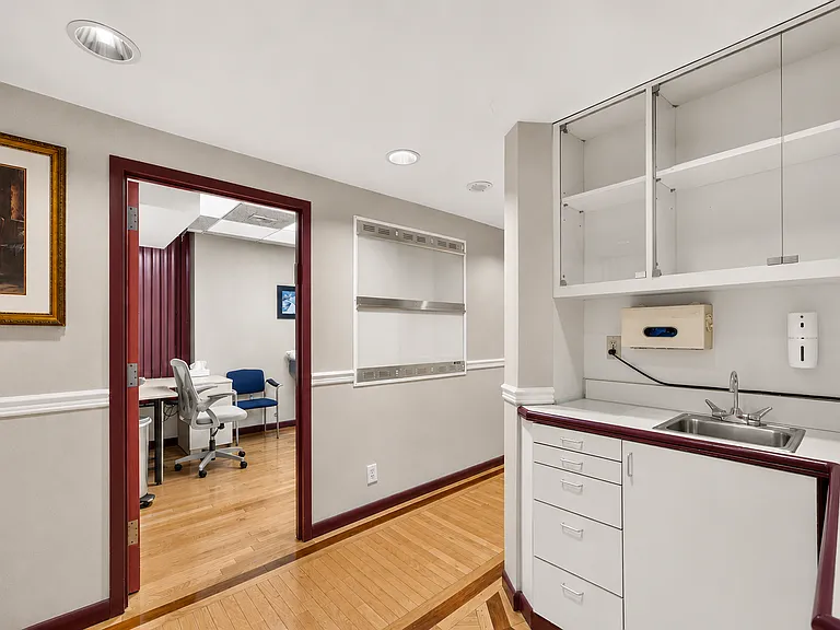 161 Madison Ave #10E — Photo 11