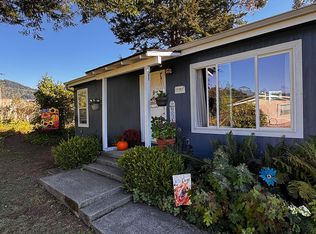 97818 Hanscam Ln, Brookings, OR 97415