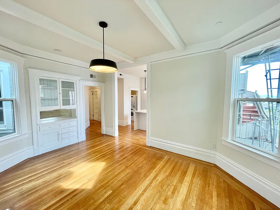 Ashbury Heights High Style! Newly Remodeled 3 Br/1ba Flat! Views! Progressive