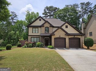 3943 Dunaire Dr, Stone Mountain, GA