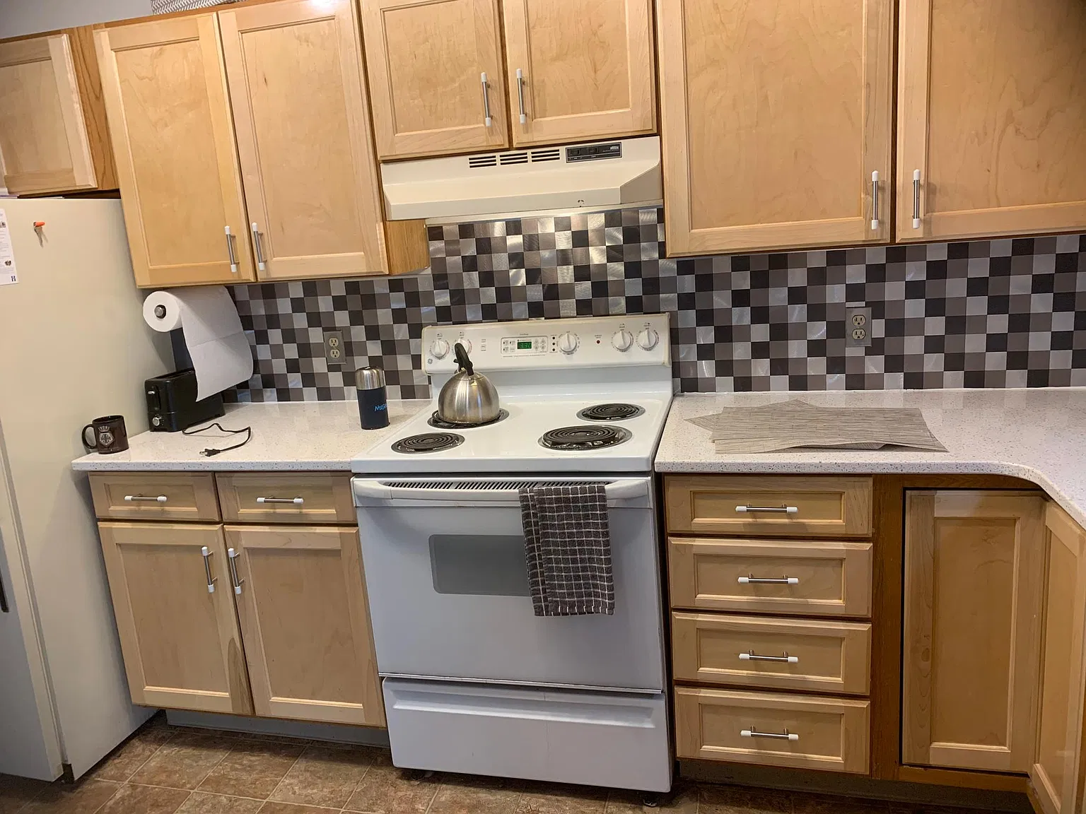 2 bed, 900 sqft, $1,525 — Photo 2