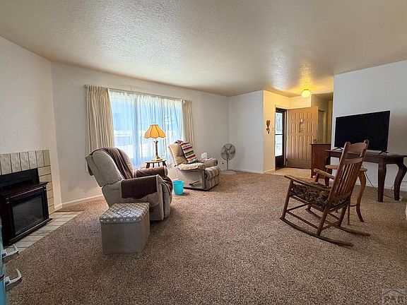 5th image of 142 Douglas Ln