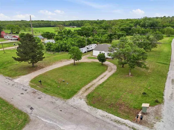 3499 Joe Colby Rd, Ponca City, OK 74604