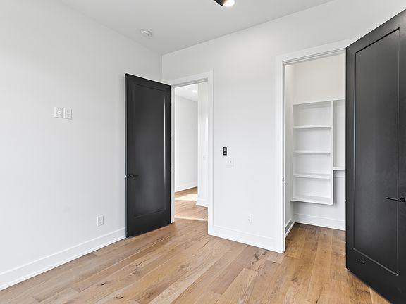 5th image of 2107 Courtney Ave #A-1