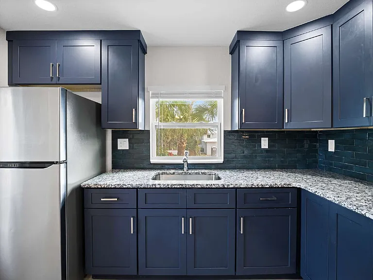 101 Deland Ave #6 — Photo 8