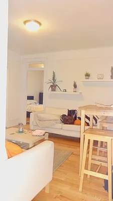 Rented by Grand & Co. | media 22