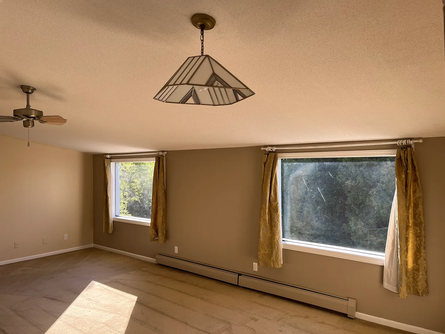 1 bed, 1000 sqft, $1,475 — Photo 4