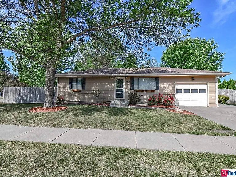 3501 N Miller Rd — Photo 1