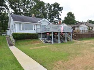 26117 Lake Dr, Elkhart, IN 46514