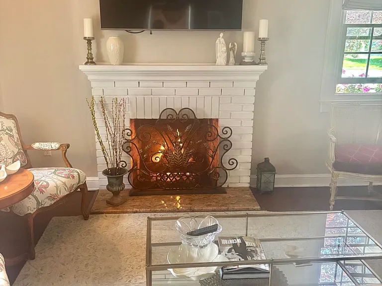 1237 Sherman Ave — Photo 3