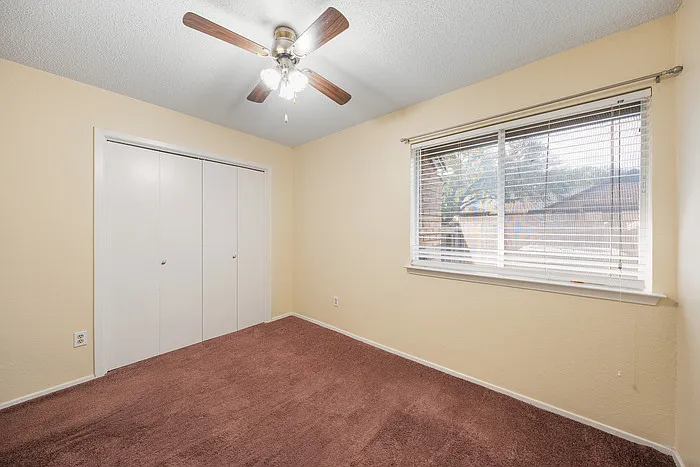 1015 E Yager Ln #41 — Photo 11