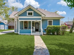 615 S Dooley St, Grapevine, TX 76051