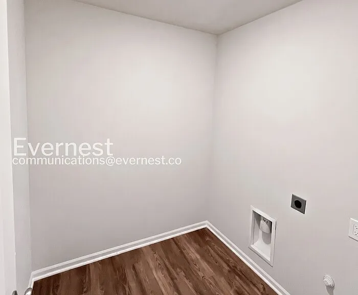 6911 Bellefontaine Ave — Photo 11