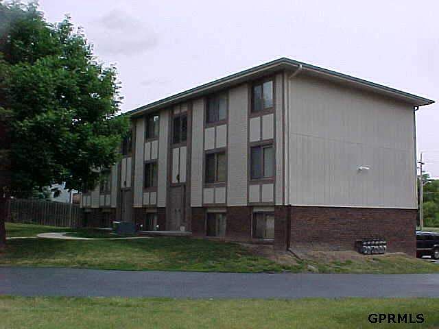 1st image of 8005 S 48th Ave