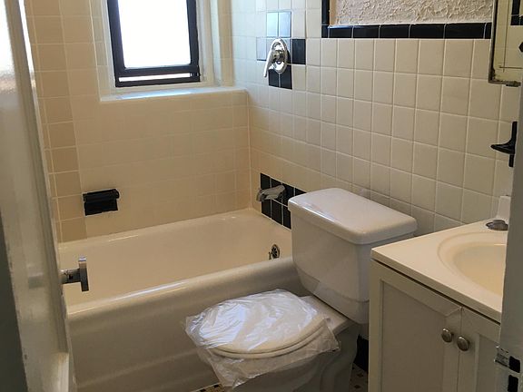 5th image of 2474 John F Kennedy Blvd APT 3F