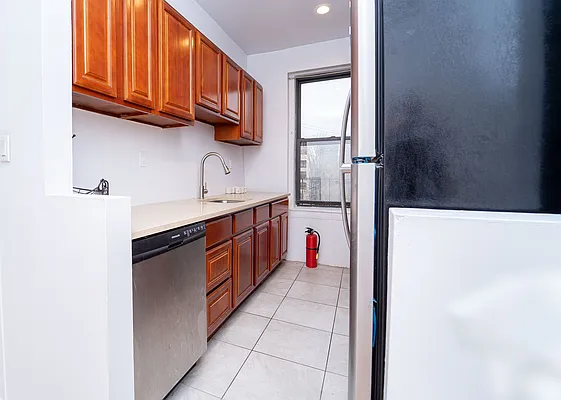 Rented by Modern Spaces | media 30